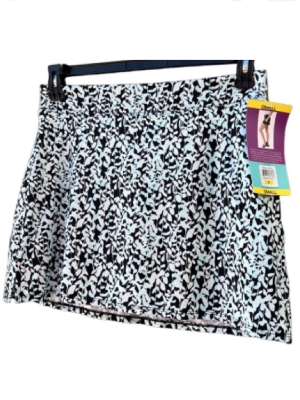 NWT Tranquility by Colorado Skort “Dense Leaves” Size Small Athletic Activewear